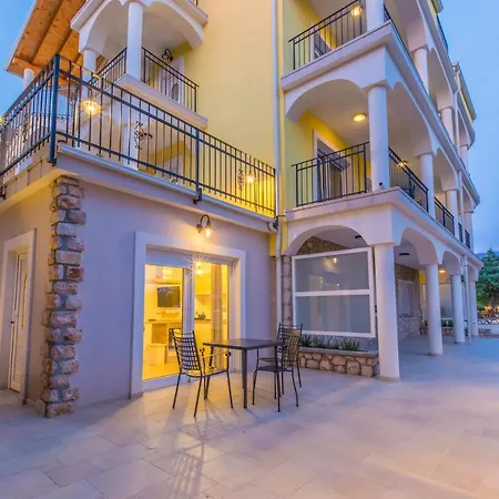 Palace Paulina Apartmán Novi Vinodolski