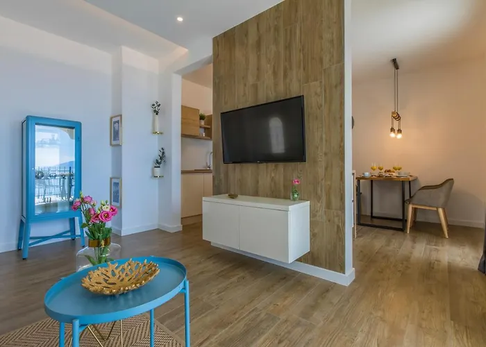 Palace Paulina Apartman Novi Vinodolski